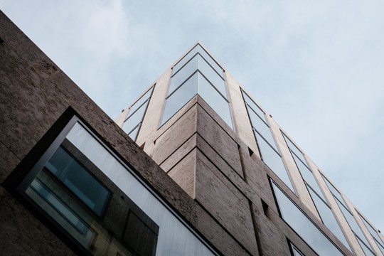 Image caption with photo by Samuel Zeller